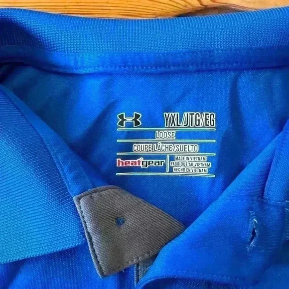 Under Armour YXL heat gear - Picture 3 of 4